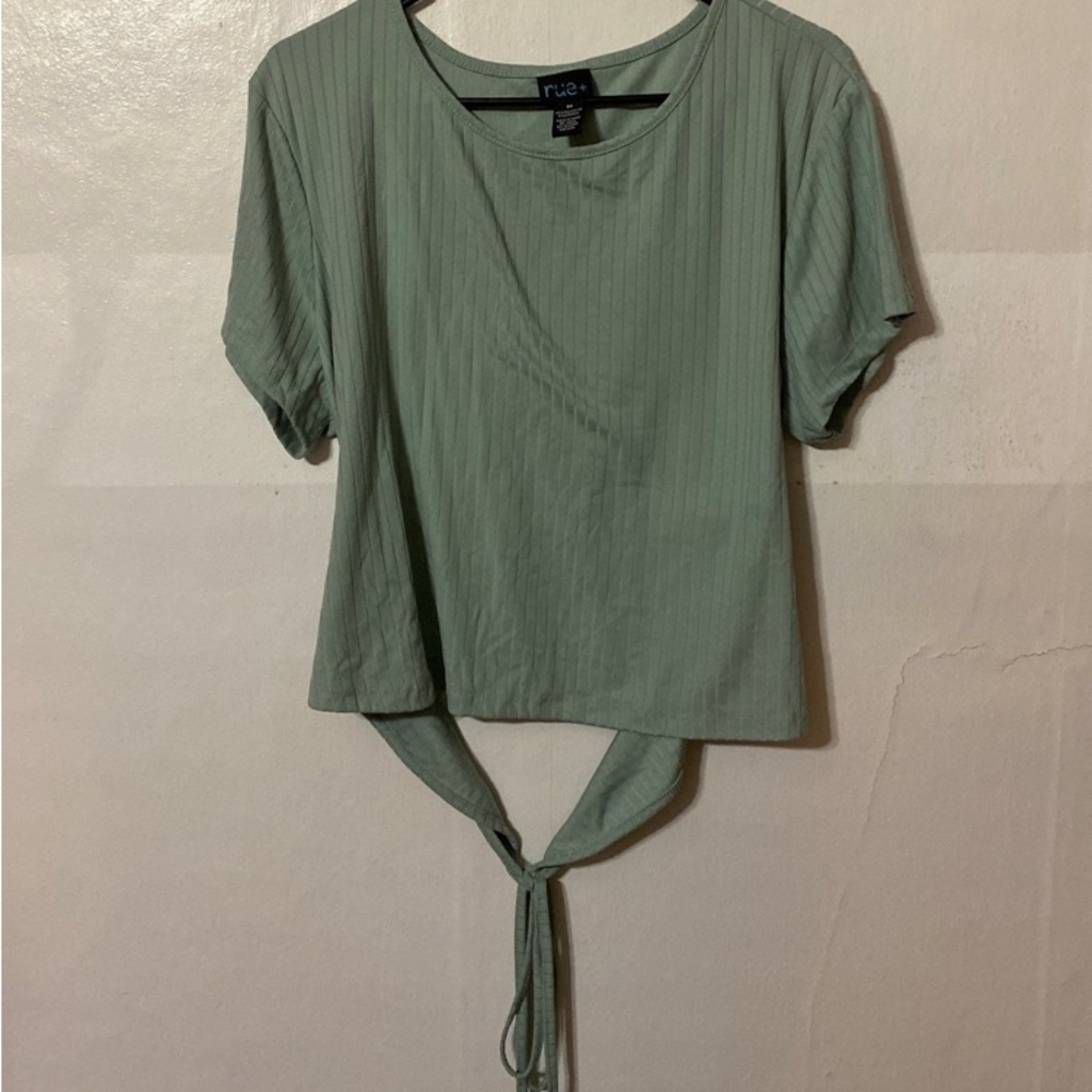 Green Short Sleeved Top